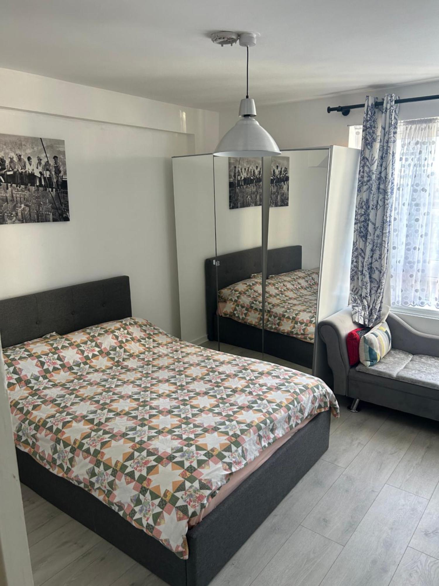 Cosy 2-Bedroom Flat In Finsbury Park, Modern, Convenient & Close To Central London! Luaran gambar